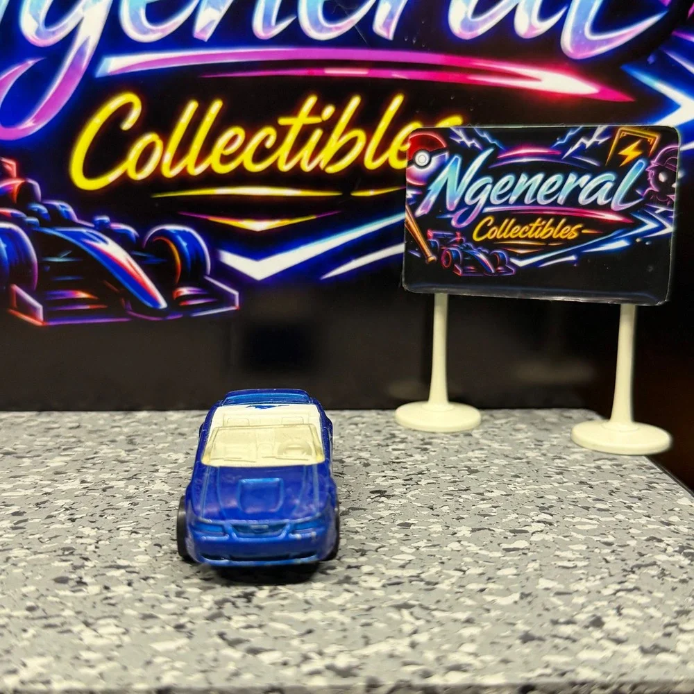 Matchbox 1999 Ford Mustang Convertible Blue 1:64 Diecast Car Mattel SN95